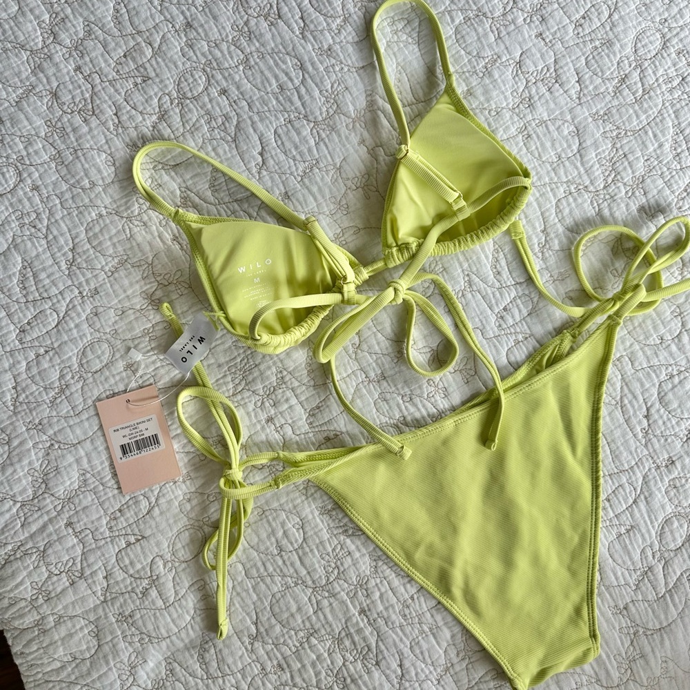 NWT Wilo Lime Ribbed Triangle Bikini Set - Picture 2 of 4